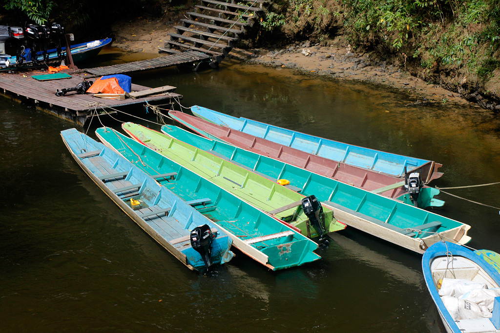 Longboats, Gunung Mulu National Park