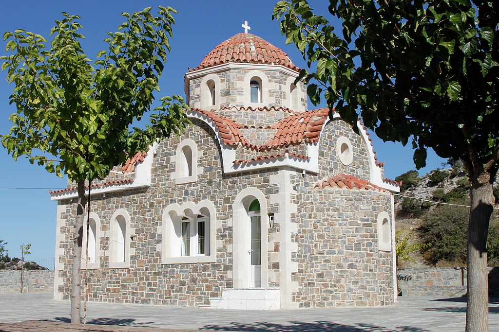 A nice church in Zoniana (Ζωνιανά).