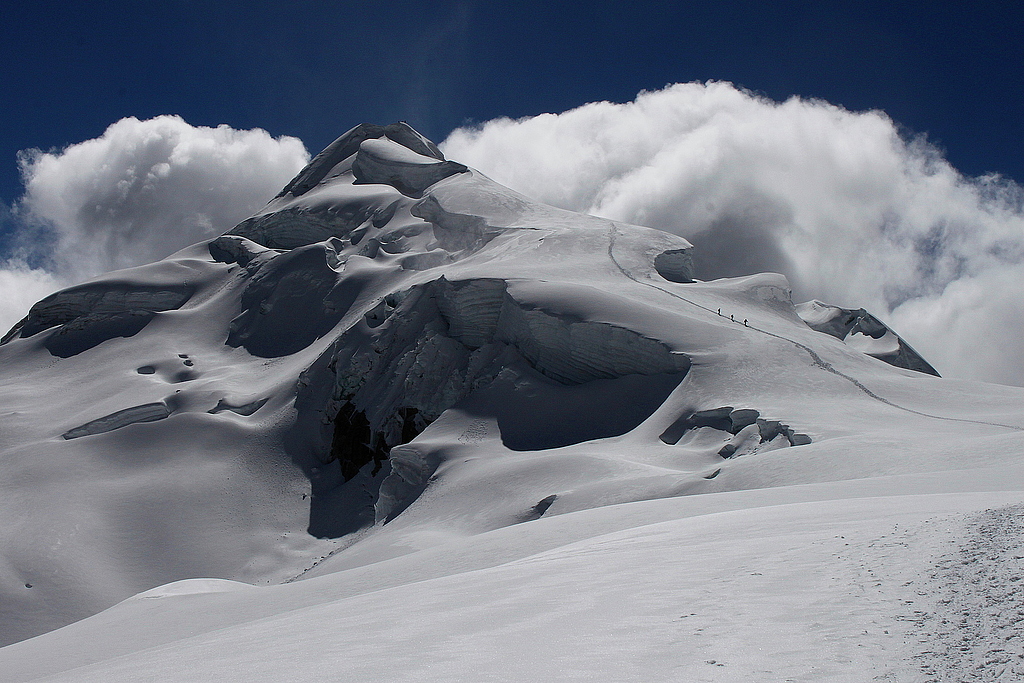 Nevado Ishinca (5,530m)